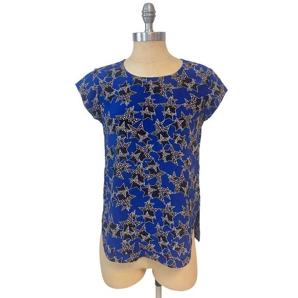 Diane Von Furstenberg DVF 100% silk Blue Star Print Blouse Size 4 - Picture 2 of 6